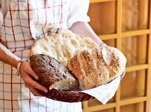 Воспитанников интерната научат печь хлеб 
