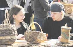 Этой ярмарки краски