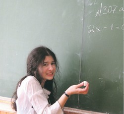 Жираф в школьном холодильнике