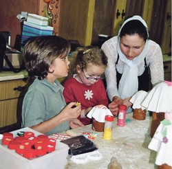 А мальчик с колокольчиком бегал
