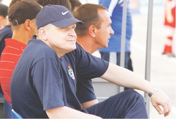 Пока меняем игроков