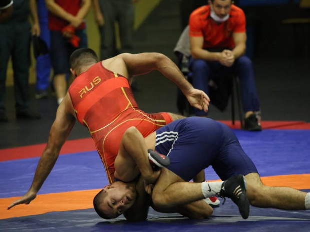 Две золотых медали в вольной борьбе