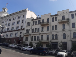 Где эта улица, где этот дом