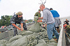 Волонтеры сооружают в Хабаровске песчаные ограждения
