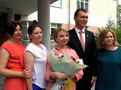 Виктория  Вихарева  и  ещё  19  медиков получили  жильё  в  Хабаровском крае