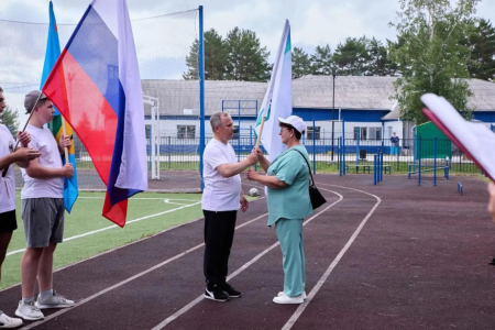 «Знамя спорта» прибыло в район имени Полины Осипенко