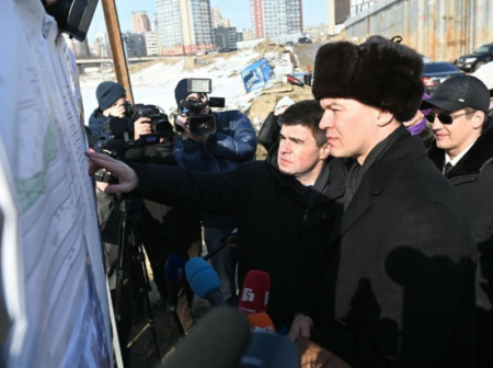 Михаил Дегтярёв осмотрел значимые стройки Хабаровска
