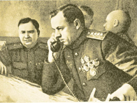 Красная Армия всех сильней!