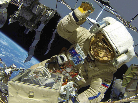 Пётр Дубров увидел в космосе... 26 человек