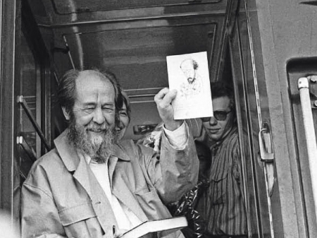 Он вернулся с желанием узнать, что переживает страна