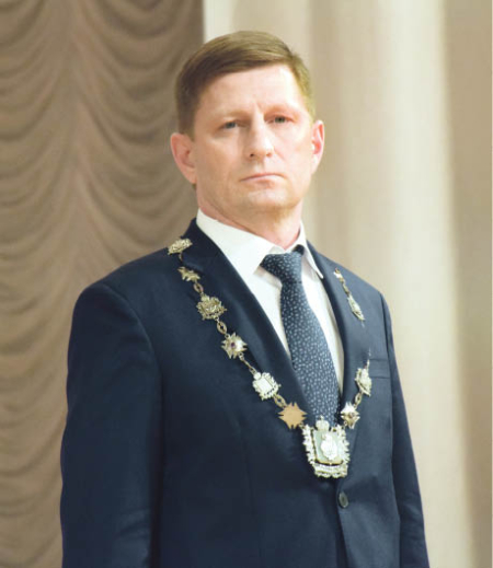 Новый губернатор Хабаровского края Сергей Фургал вступил в должность