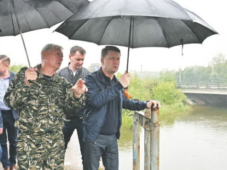 Комсомольск продолжает борьбу со стихией
