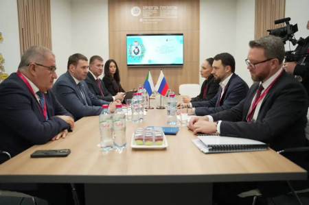 Дмитрий Демешин подписал соглашение о развитии сетей водоснабжения в крае