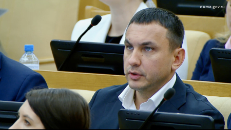 Максим Иванов предложил уточнить правила возврата денег за интернет-покупки 