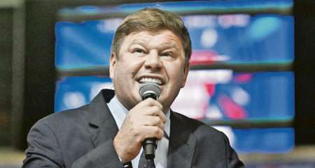 Дмитрий Губерниев передал привет Хабаровску и приедет на медиафорум