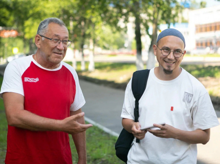 Мурал в Чегдомыне воспевает «Поэзию рабочих дней»
