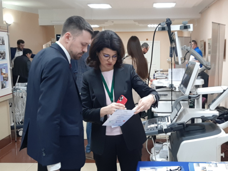 В первой краевой больнице оперируют теперь в два раза больше